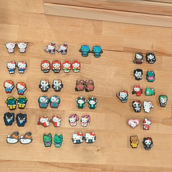 4 for $10! Mix n Match - Hello Kitty Space Cadet Croc Jibbitz Charms Halloween - Picture 2 of 2